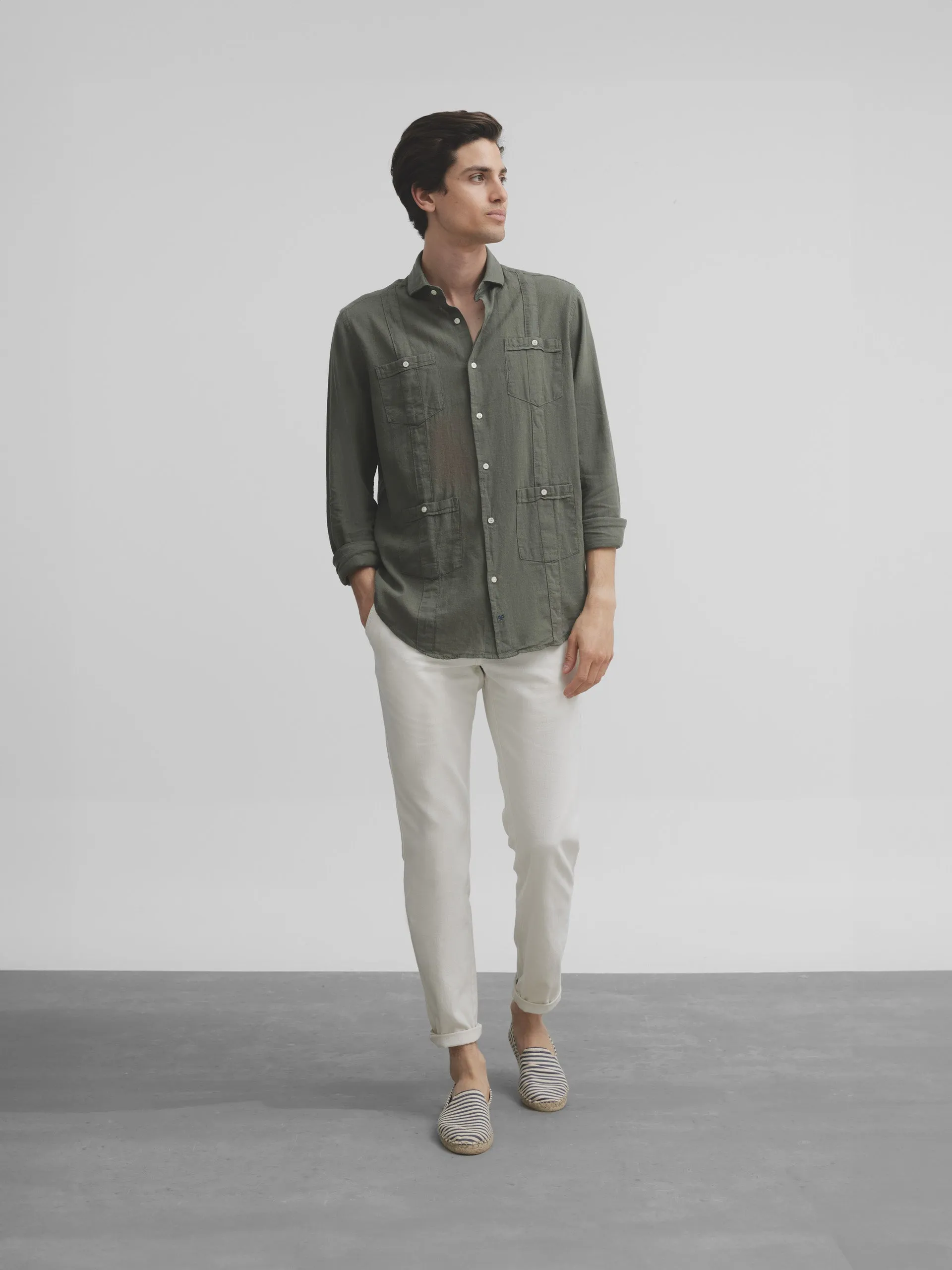 Guayabera sport silbon soft verde oscuro